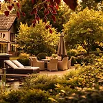 Wellness Tuin Horst Noord Limburg - Suite Met Indoor Jacuzzi En Openhaard En Prive Sauna - In Romantische Stijl - Gratis Fles Prosecco & Leuke Partner Connect Box ! - Ultieme Partner Beleving * Horst