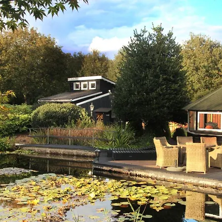 Wellness Tuin - Boudoir - Ultieme Partner Beleving Met Jacuzzi En Openhaard En Prive Sauna In Romantische Stijl Horst