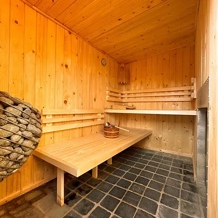 Wellness Tuin - Boudoir - Ultieme Partner Beleving Met Jacuzzi En Openhaard En Prive Sauna In Romantische Stijl Lodge *
