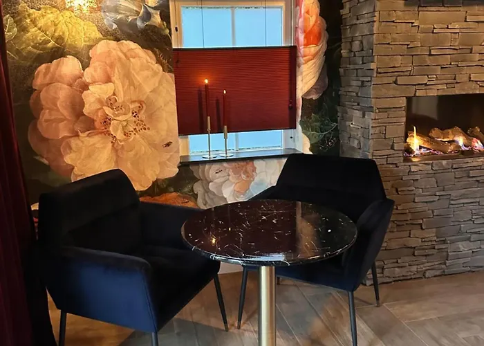 Wellness Tuin - Boudoir - Ultieme Partner Beleving - Indoor Jacuzzi En Openhaard En Prive Sauna - In Romantische Stijl - Gratis Fles Prosecco & Leuke Partner Connect Box ! Domek letniskowy Horst